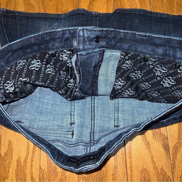 Rock & Republic Groupie Dark Wash Denim Mini Skirt Size 12 - Picture 5 of 9